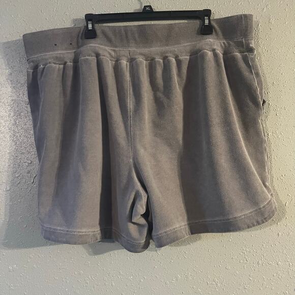 Lane Bryant Pants - Lane Bryant Womens Grey 18/20 Spandex Blend Workout Shorts Athleisure Gym Casual